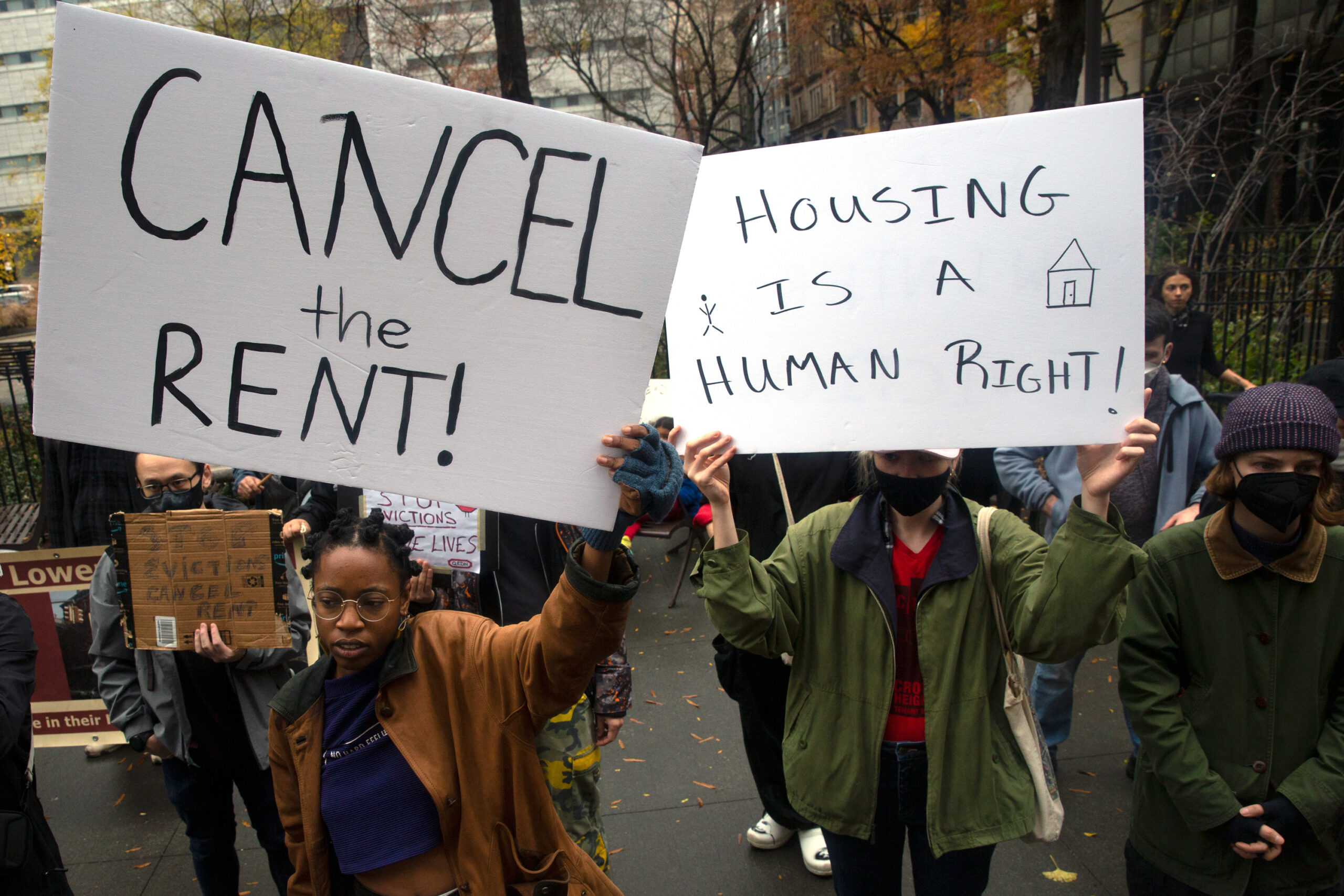 Tennant advocates rally outside Manhattan Civil Court, Dec. 11, 2021.