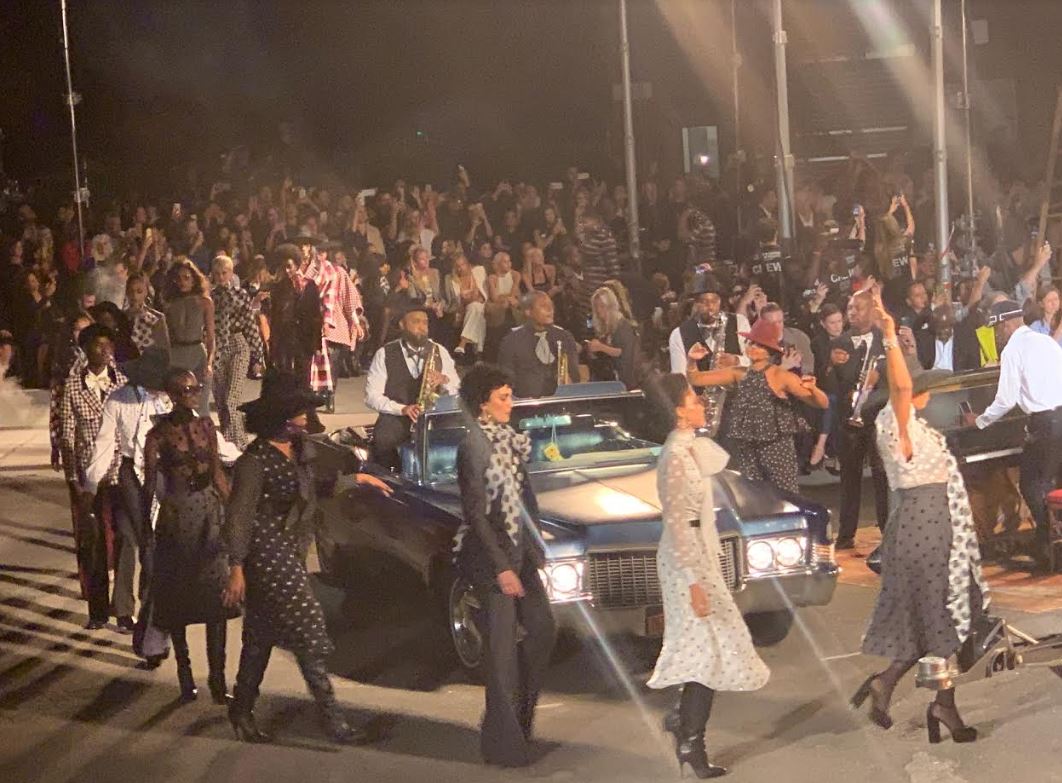 |||||||Zang Toi show||