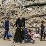 90,000 Muslims ascend Temple Mount for Ramadan prayers