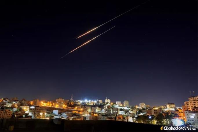 A ballistic missile sent from Iran flies over Hebron. - Via X