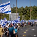 Netanyahu undergoes procedure to implant a pacemaker