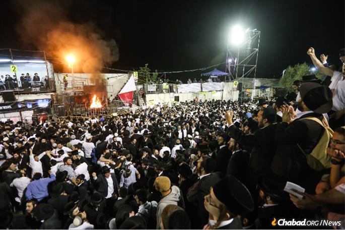 Bonfires are an integral part of Lag BaOmer festivities. - Photo by Meir Vaknin/Flash90